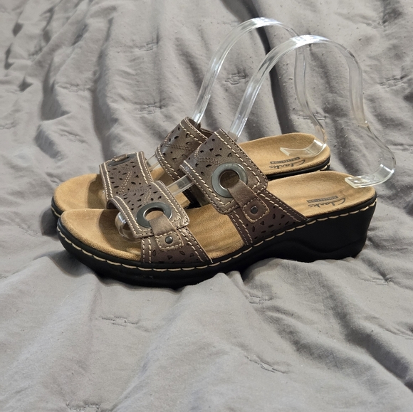 Clarks Bendables Lexi Willow Bronze Leather Wedge Slide Sandals Women's 7 boho - Picture 1 of 9